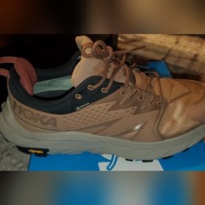 Hoka